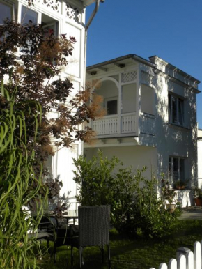 Гостиница Haus Victoria  Зелин
